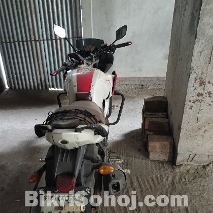 Yamaha Fazer 2015